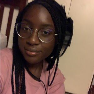 Meet your Posher, Brianna